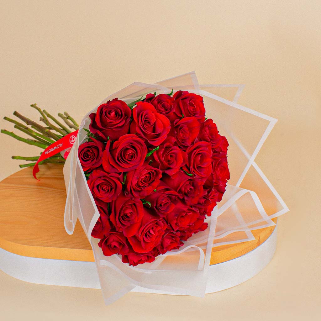 Dreamy Red Roses Bouquet | 25 Flowers