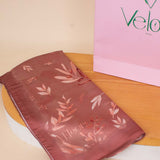 Veloor Rafef Scarf & Red Roses Bouquet