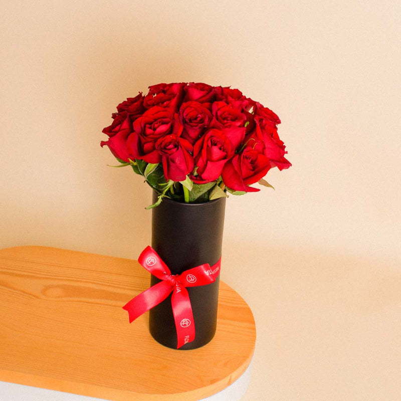 Premium Flower Vase | 20 Red Rose