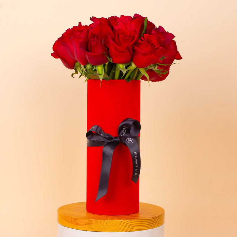 Red Glow Vase - 20 Stems