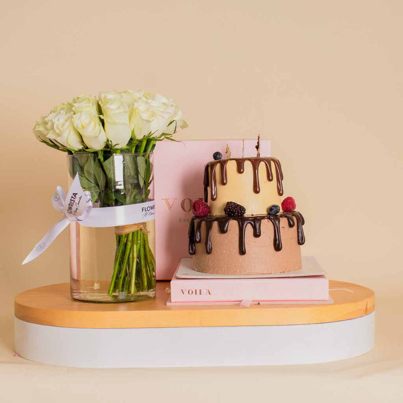 Voilà Signature Duo Cake with Vase Of 25 White Roses