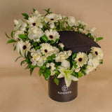 Luxury Graduation Box - 34 Flowers & Graduation Cap