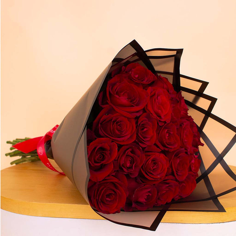 Passionelle Silver Chocolate Box & Red Roses Bouquet