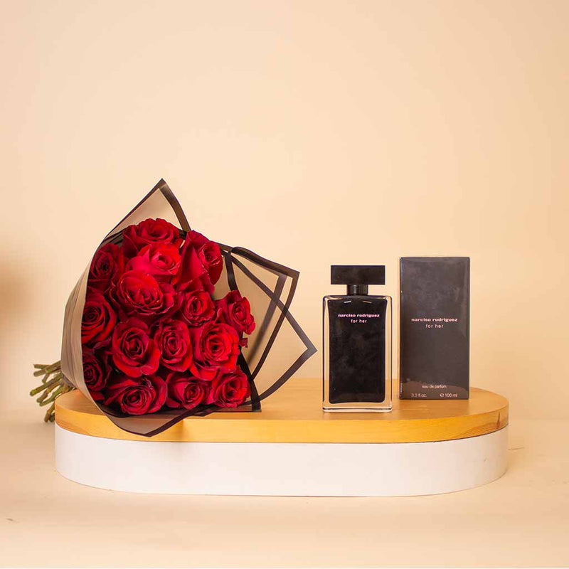 Narciso Rodriguez For Her EDT Women 150ml & Red Roses Bouquet