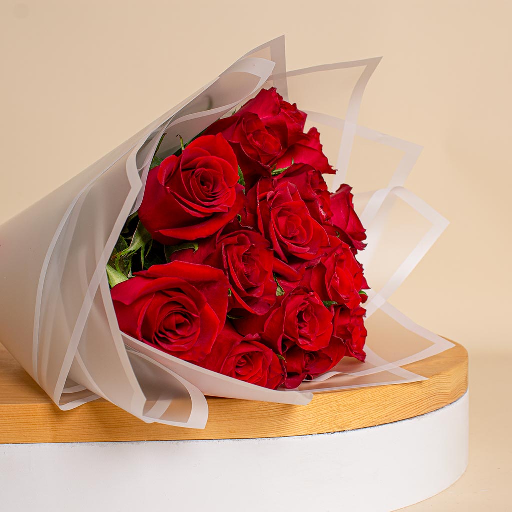Nuit Fragrances Linda Noche & Unique Hand Bouquet