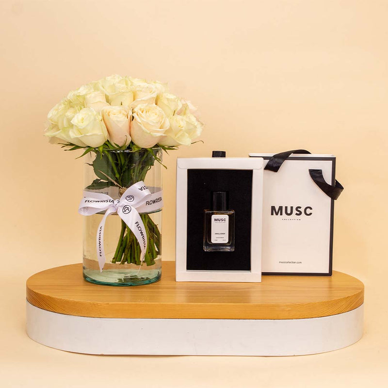 MUSC Vanilla Baby & White Roses Vase