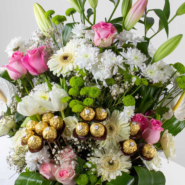 Flowrista | Blush Harmony Vase with Ferrero Rocher