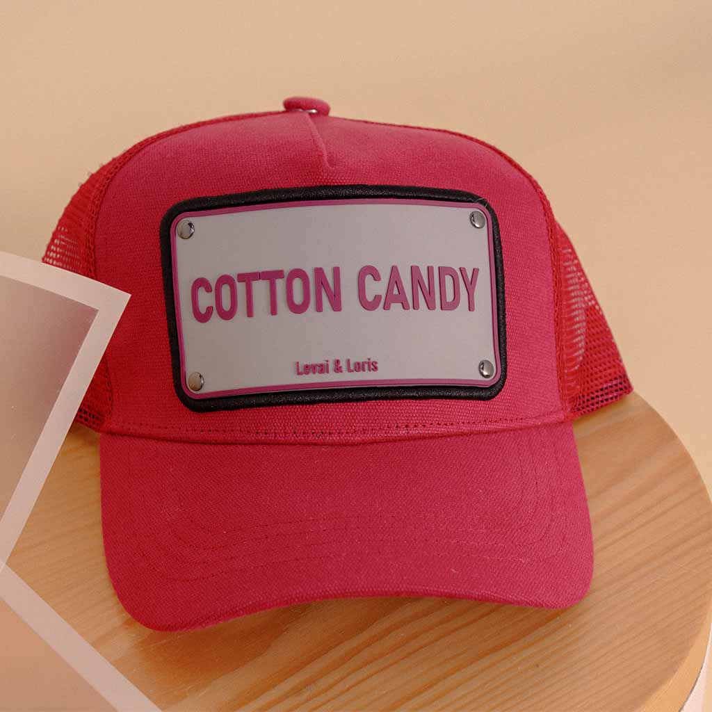 Levai Loris Cotton Candy unisex cap | White Roses Bouquet