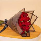 MUSC Oud Musc Perfume & Felizmoda Gold-Plated Silver Necklace with Red Roses Bouquet