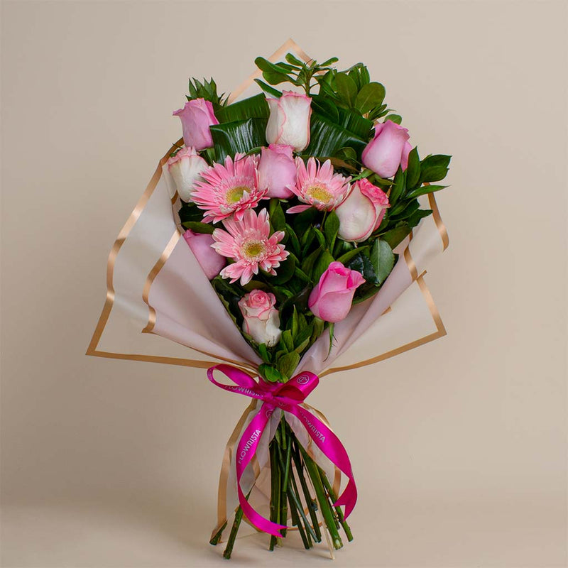 Flowrista Gorgeous Pink Roses Bouquet
