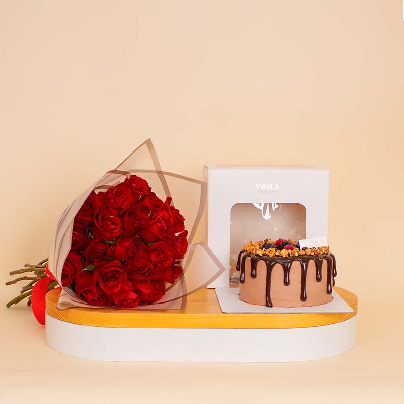 Voila Chocolate Cake & Red Roses Bouquet
