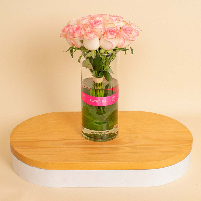 Flowrista | Light Pink Flowers Vase – 15 Stems