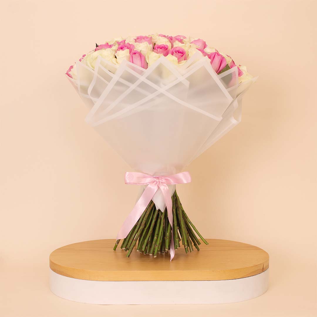 Flowrista | Grand Bouquet of 100 Pink & White Roses