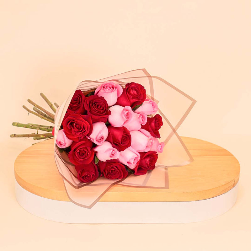 Flowrista | Red & Pink Roses Bouquet