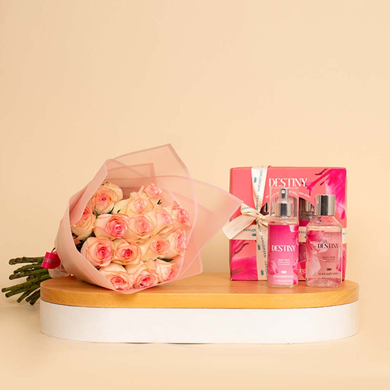Soul & More Destiny set of 2 | A bouquet of 15 light pink flowers