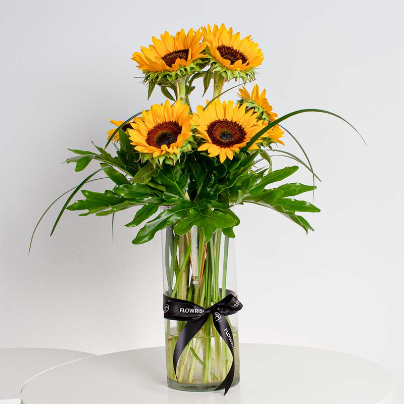 Flowrista | Sunflower Vase – 10 Stems