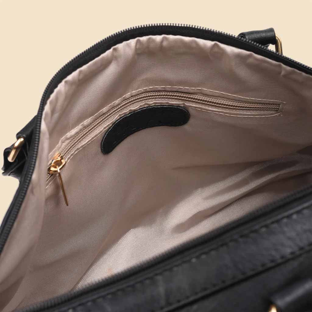 Pavo Duffle Bag Leather - Black