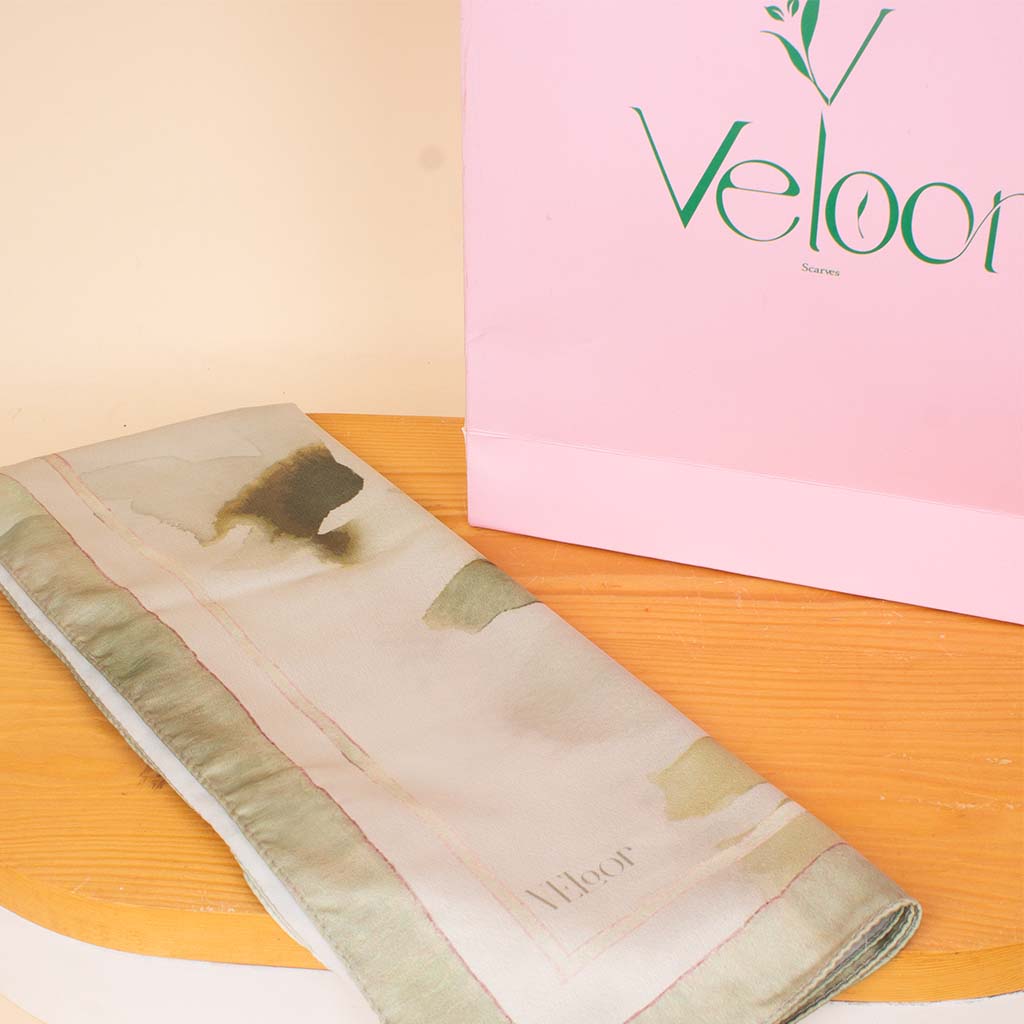 Veloor Sūkoon Scarf