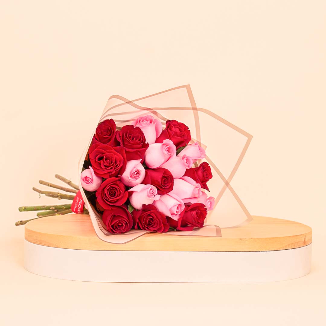 Flowrista | Red & Pink Roses Bouquet