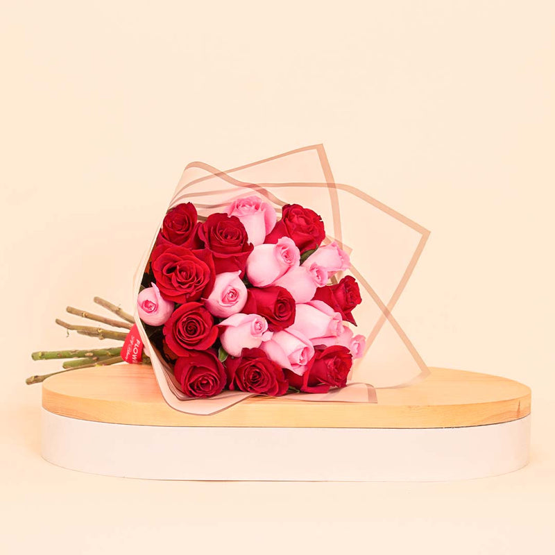 Flowrista | Red & Pink Roses Bouquet