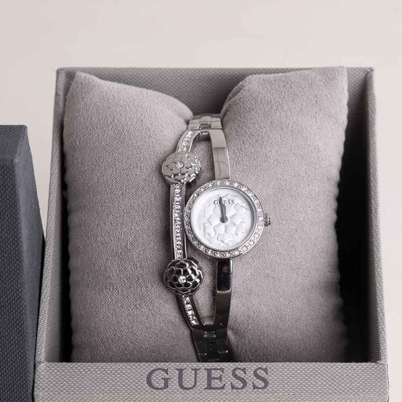 GUESS Chloe Bracelet Watch & Revival Roses Bouquet