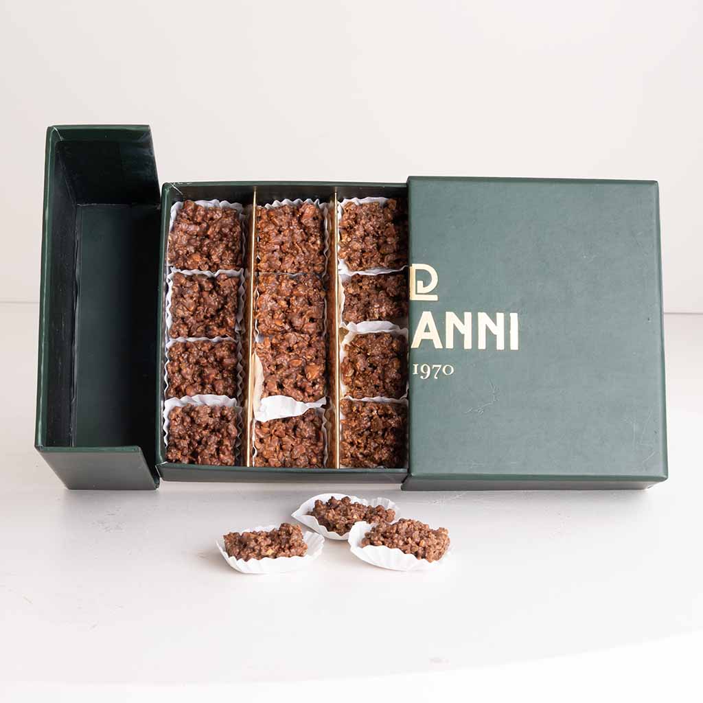 Giovanni Mix Caramelized Chocolate Box & Red Roses Bouquet