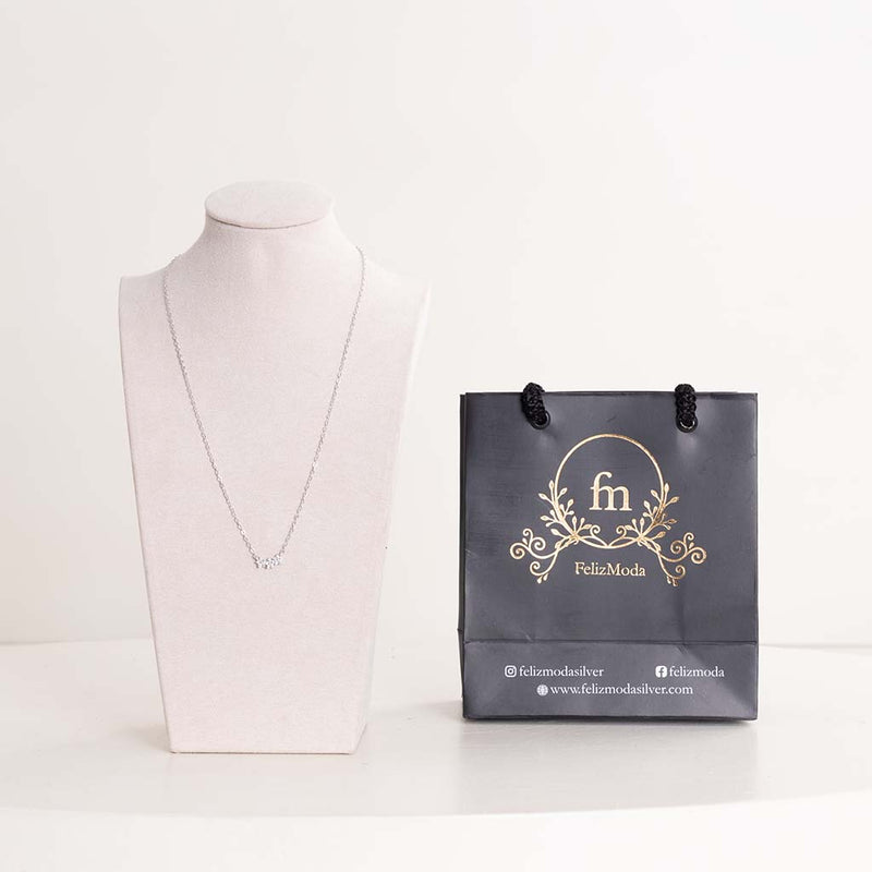 Felizmoda Three-Flower Silver Necklace