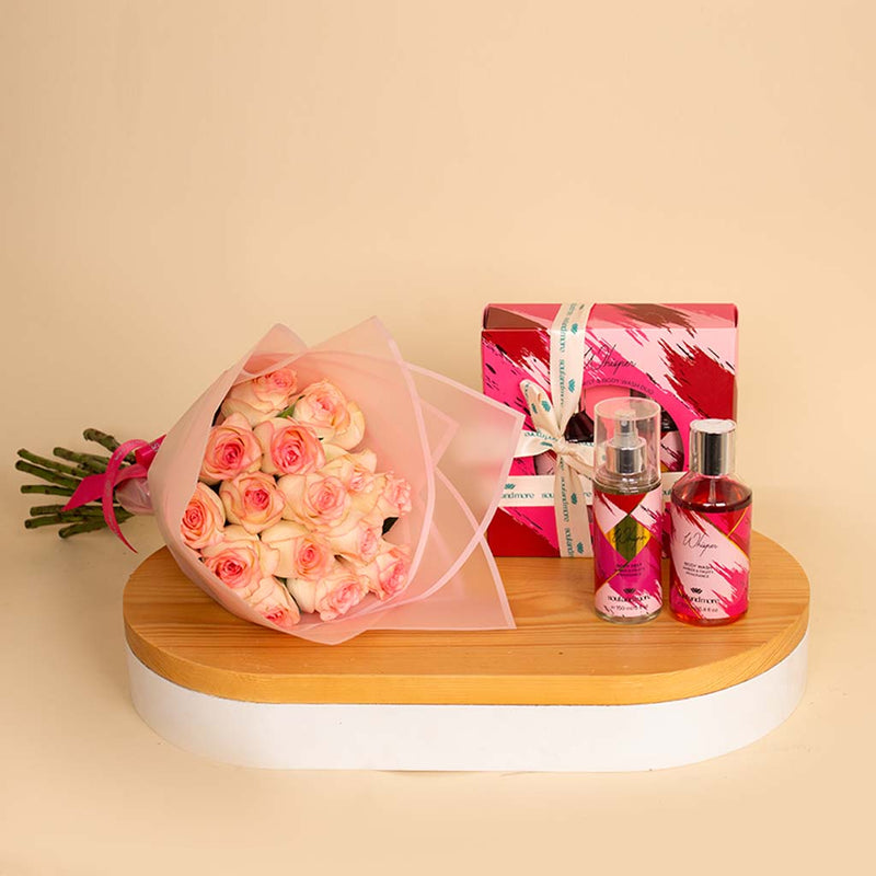 Soul & More Whisper Set | Bouquet of 15 Light Pink Flowers