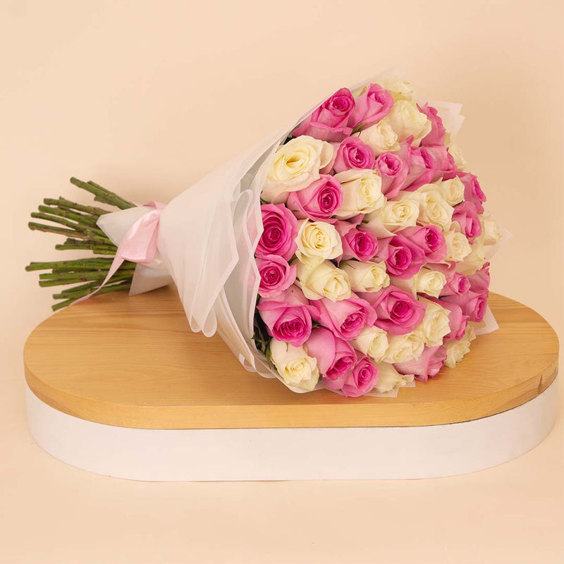 Flowrista | Grand Bouquet of 50 Pink & White Roses