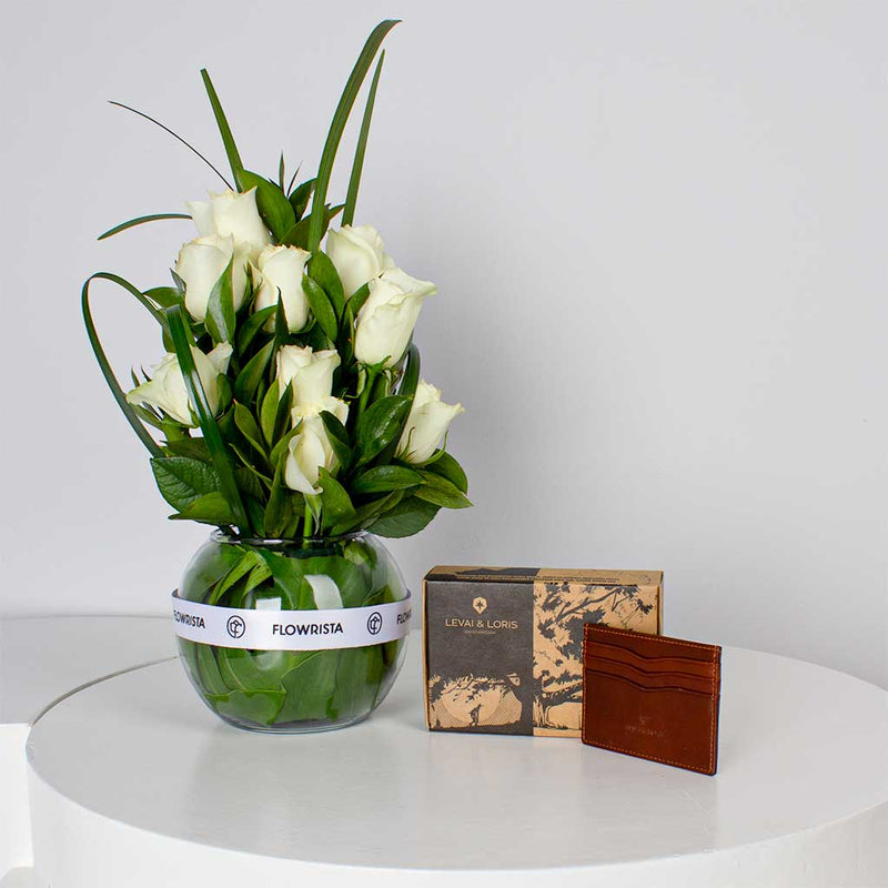 Levai & Loris Duke Card Holder | White Roses Vase