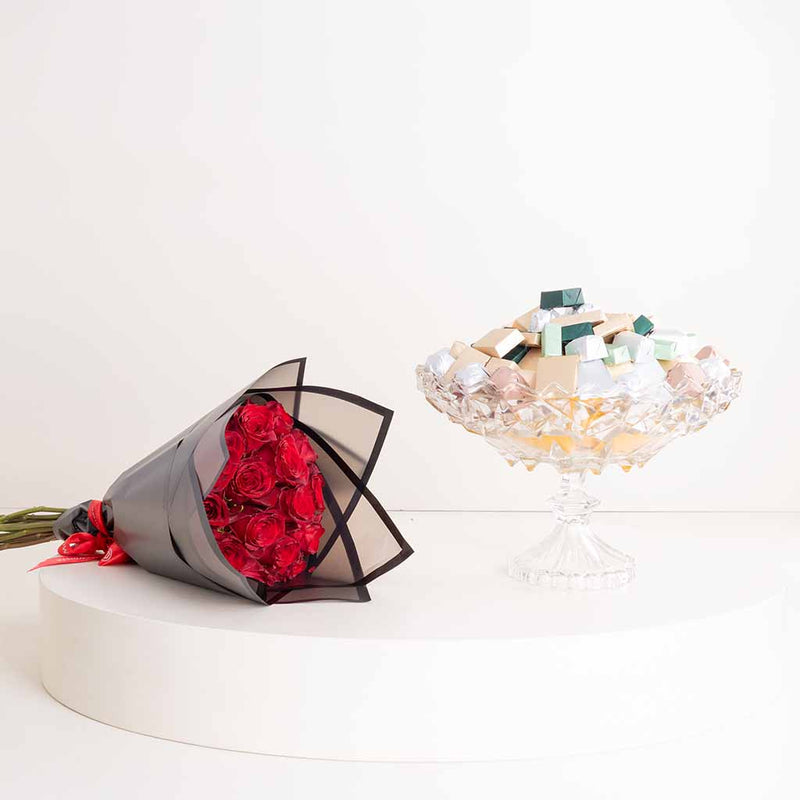 Patchi Chocolates 1kg & Red Roses Bouquet