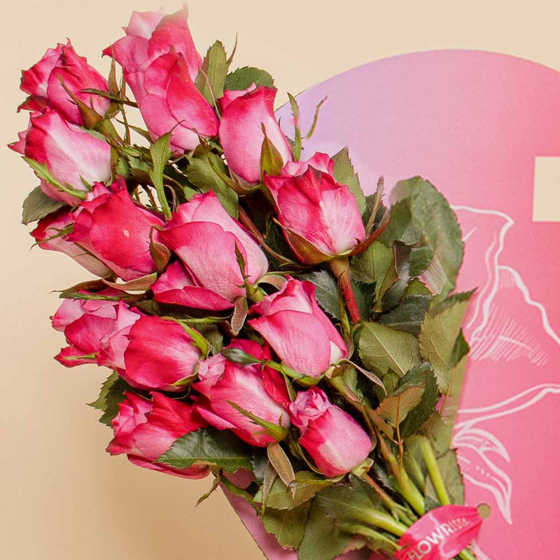 Elegant Heart – 15 Purple Roses