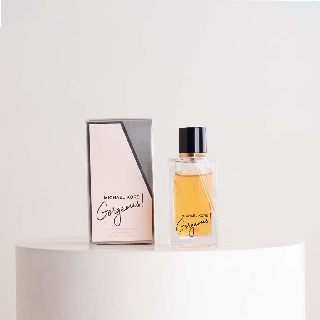 Michael Kors Gorgeous! Eau de Parfum 100ml & 15 Revival Roses Hand Bouquet