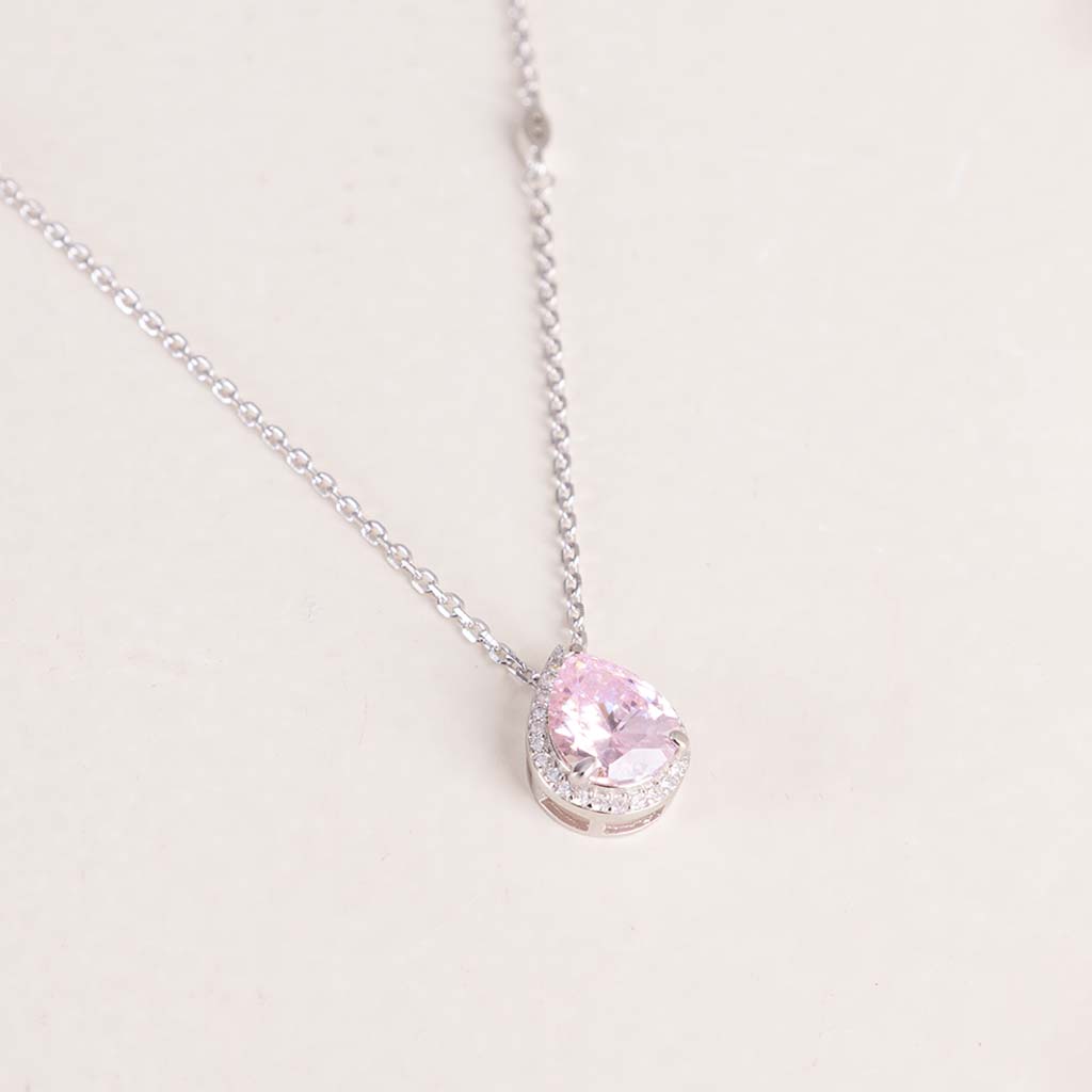 Markiz Silver Platinum-Plated Pink Zircon Necklace & Baby Roses & Gypsophila Bouquet