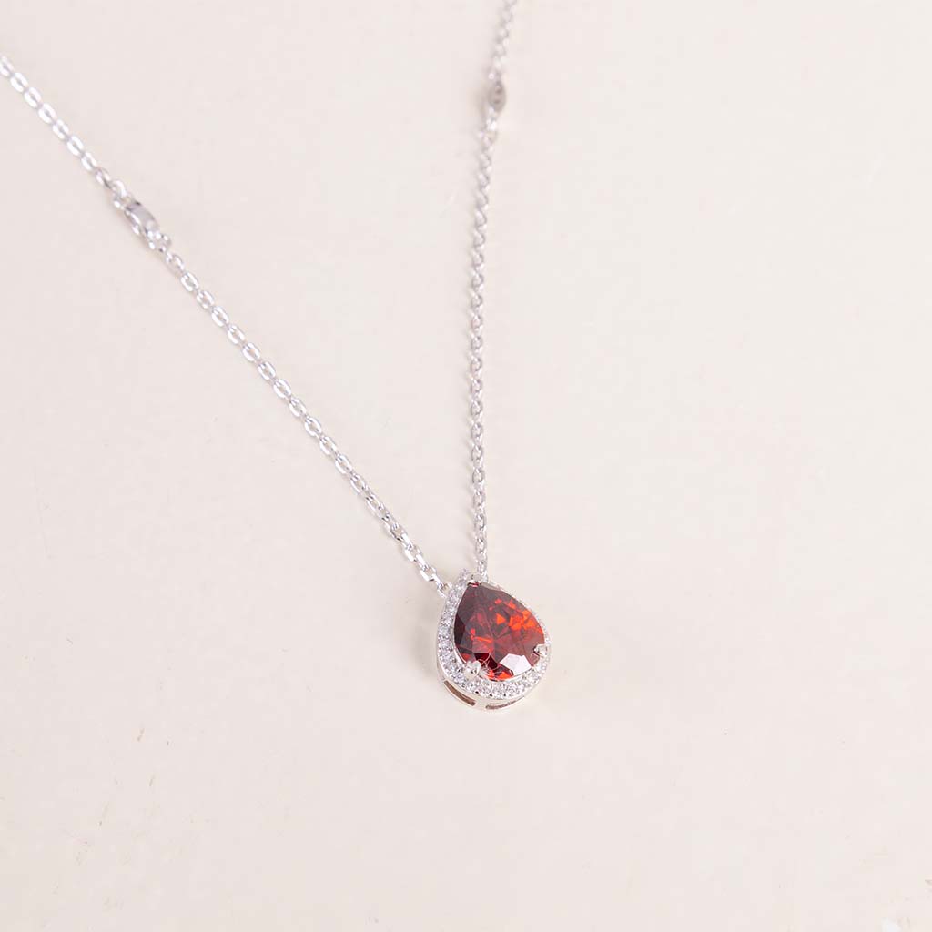 Markiz Platinum-Plated Red Zircon Necklace & Baby Roses & Gypsophila Bouquet