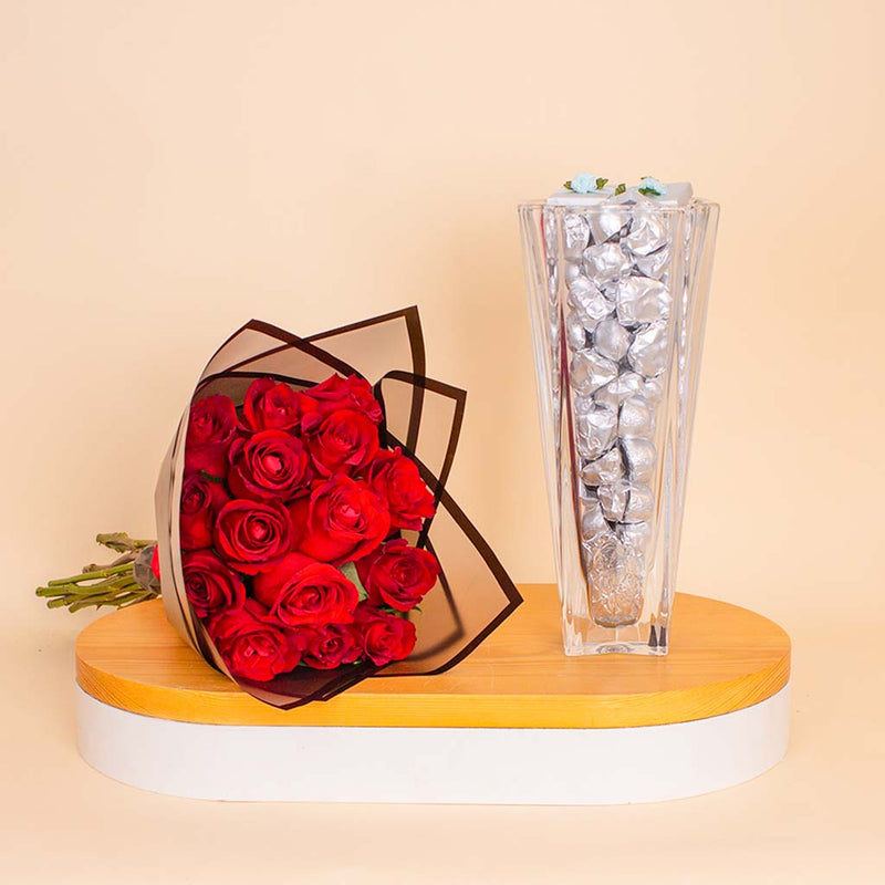 Passionelle Crystal Chocolate Vase (1kg) & Red Roses Bouquet