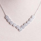 Felizmoda Silver Necklace & Pink Roses Bouquet