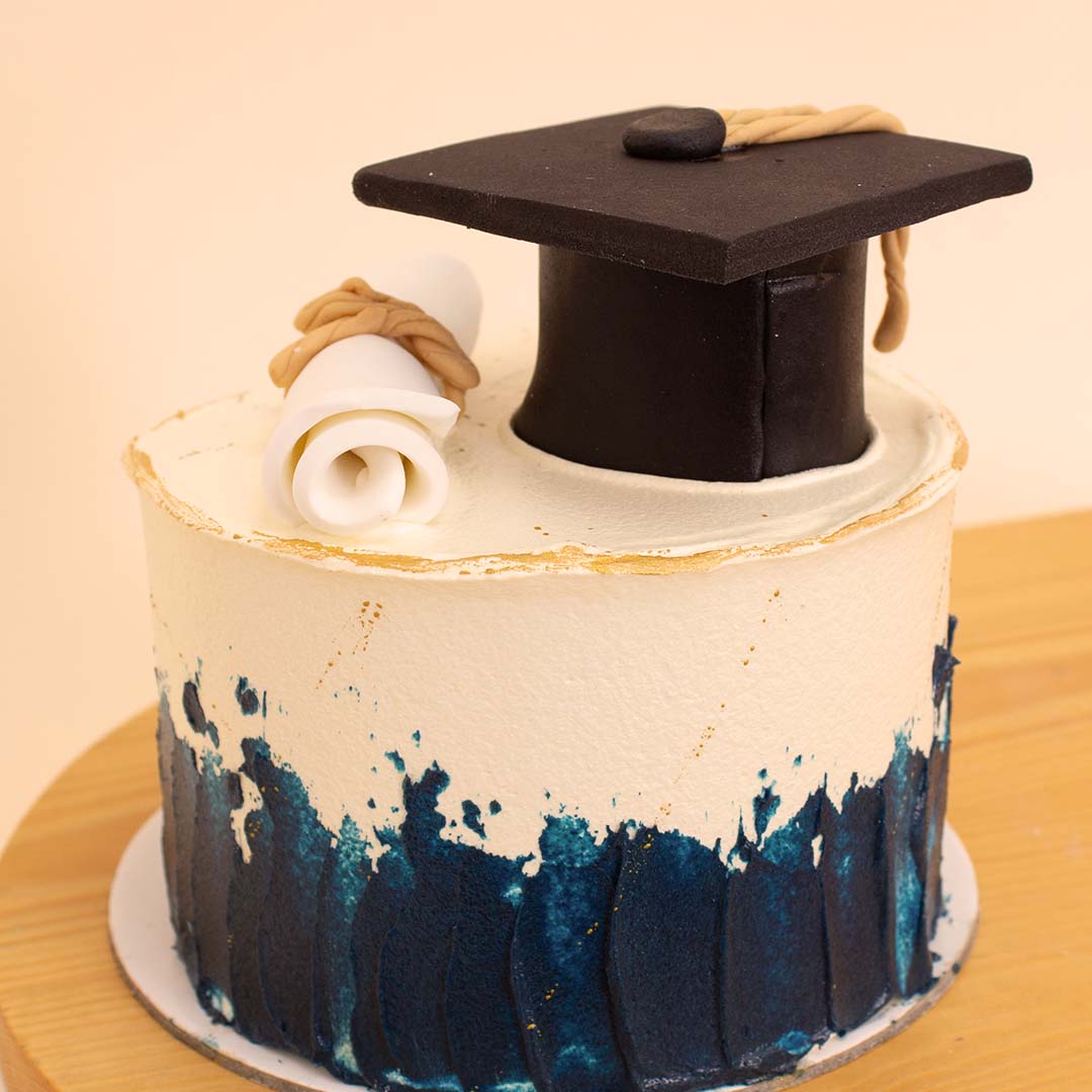 Ninos Graduation Celebration Cake