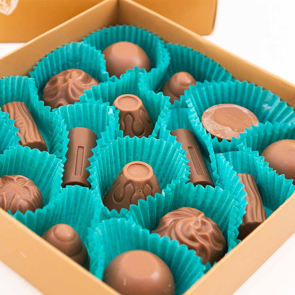 House of Cocoa Luxurious Chocolate Box 16 Pieces