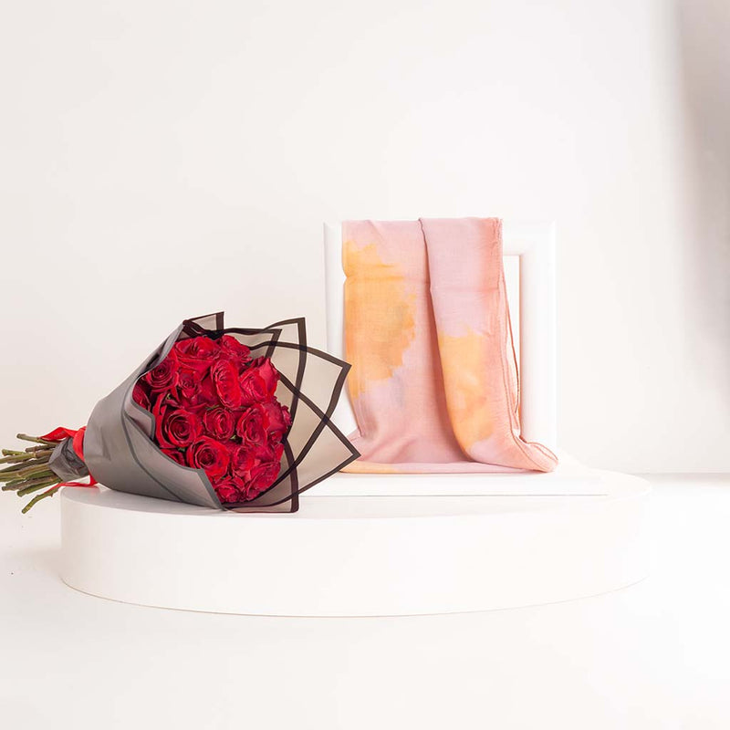 Veloor Azahar Scar & 20 Red Roses Bouquet