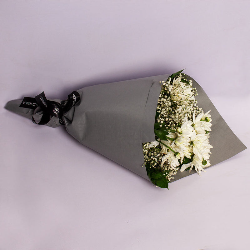 Flowrista | Baby Flower & Chrysanthemum Hand Bouquet
