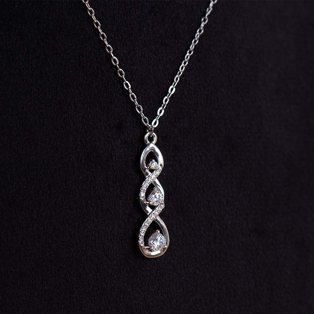 Felizmoda Three connected pendants with three stones silver necklace| White Flower Vase