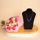 Markiz Pure Natural Pearl Necklace & Bouquet Mix 20 Rose