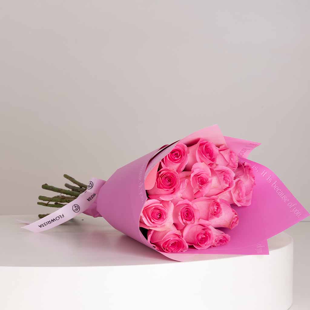 Patchi Les Signatures Prestige Box 940g & Pink Flowers Bouquet