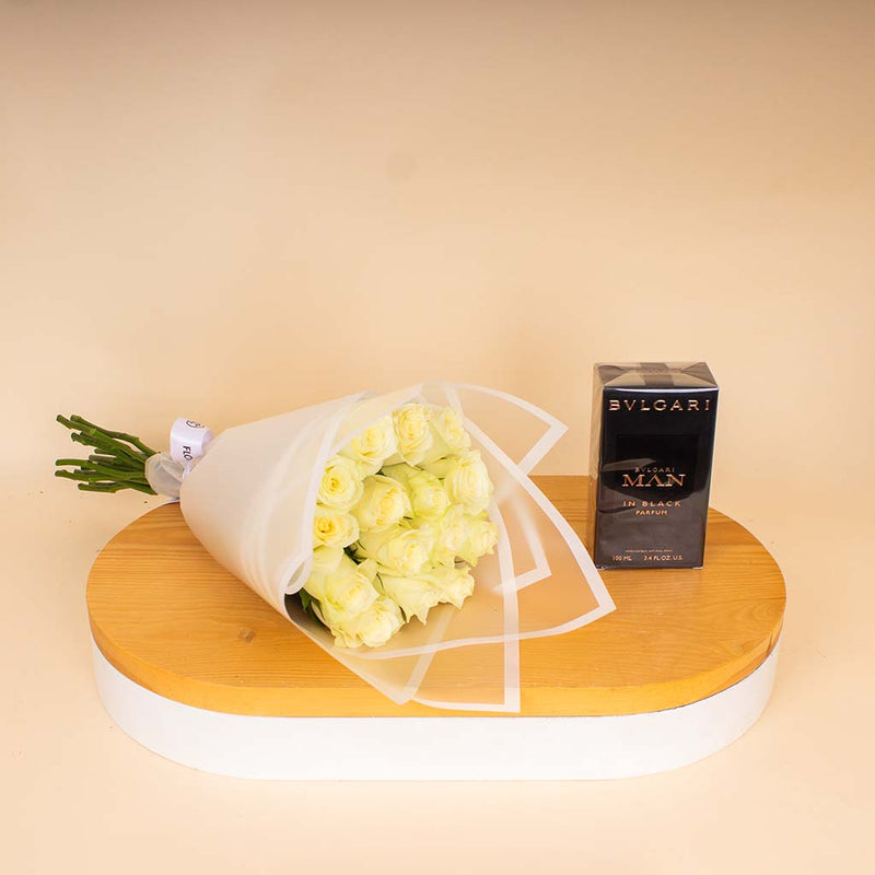 BVLGARI Man in Black Eau de Parfum 100 ml & White Roses Bouquet