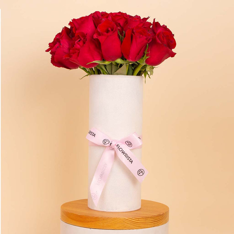Red Signature Vase - 20 Stems
