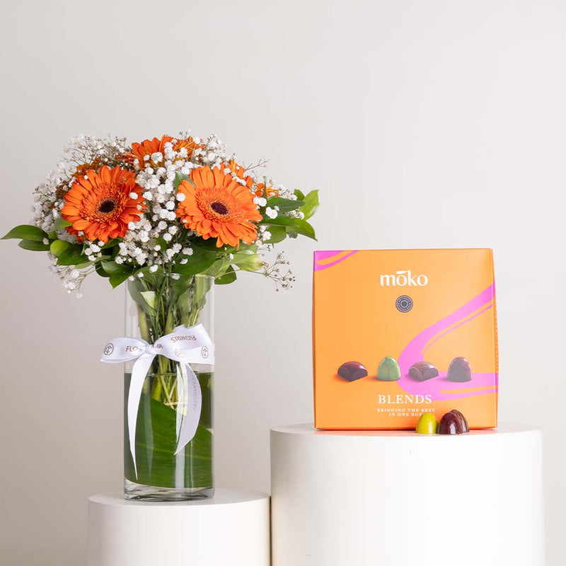 Moko Blend Chocolates Box & Gerbera Mixed Vase
