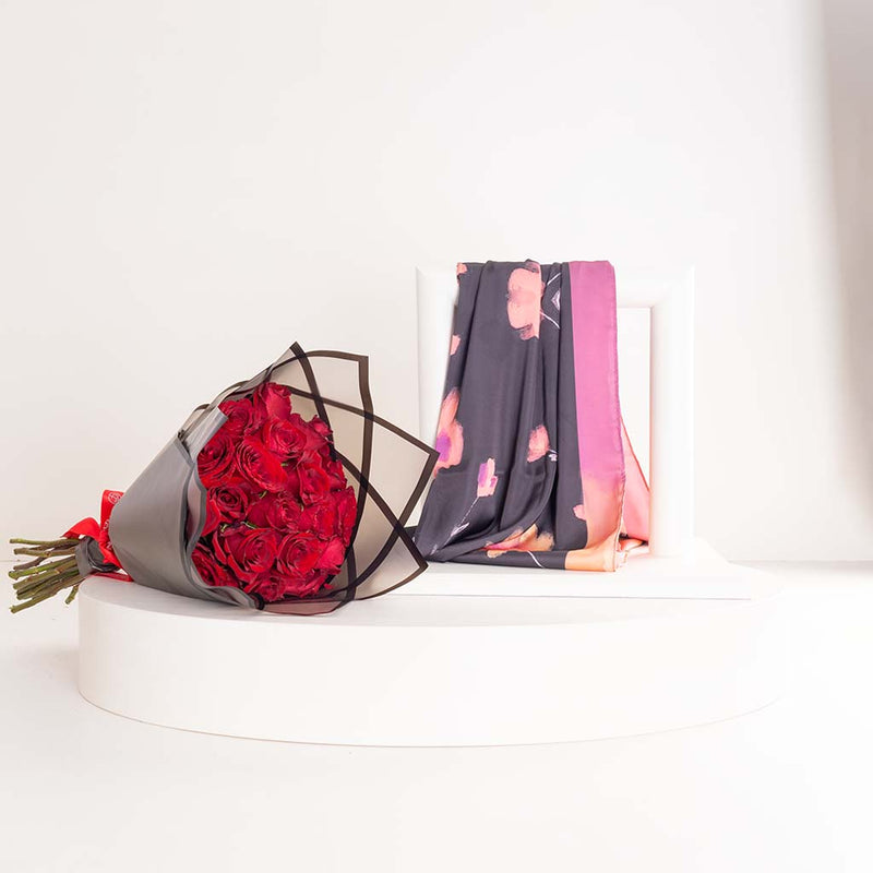 Veloor Layal Scarf & 20 Red Roses Bouquet