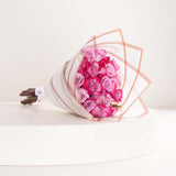 Veloor Rouge Scarf & 15 Pink Roses Bouquet