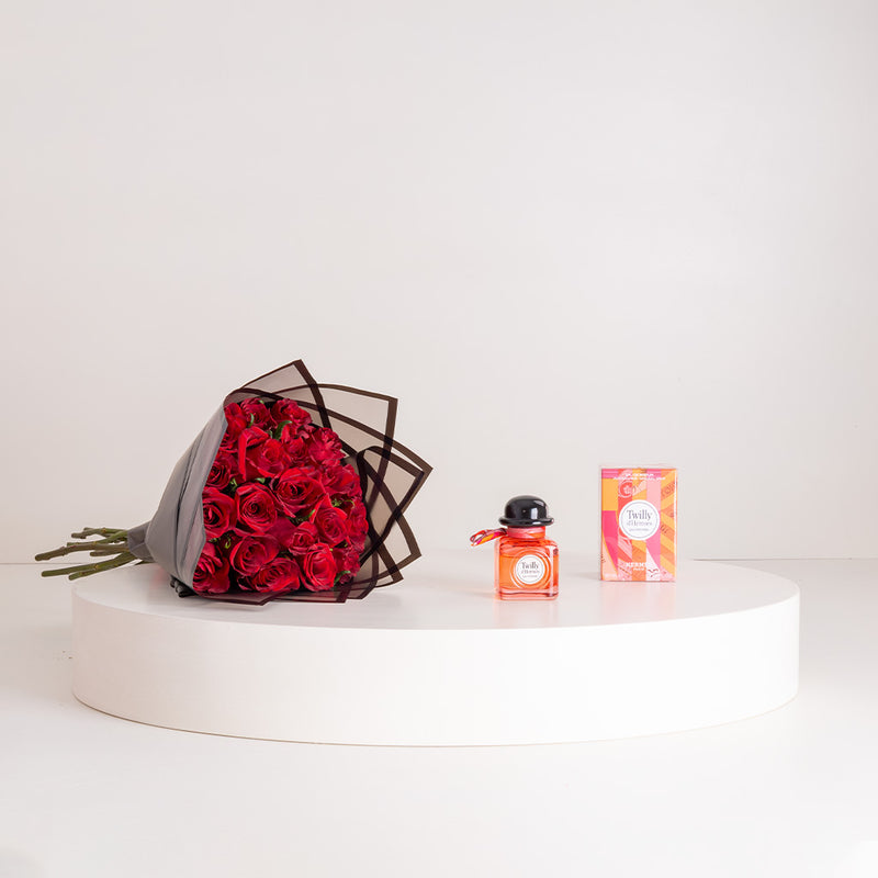 Twilly d’Hermès Eau Poivrée Eau de Parfum 85ml & Red Roses Bouquet
